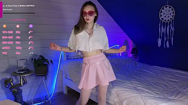 Evie Ro online show from July 2026 07:05:02 PM