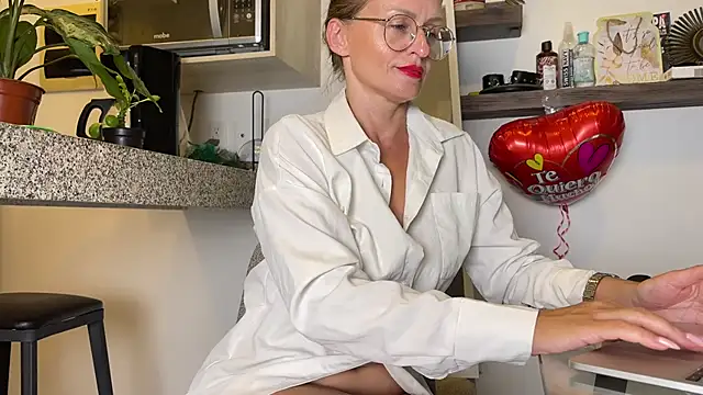 mommy nadin online show from February 2025 11:41:02 PM