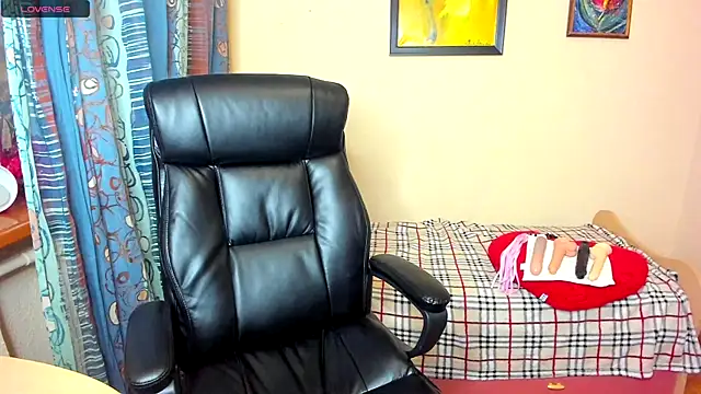 Yummy Kate online show from February 2026 07:32:02 AM