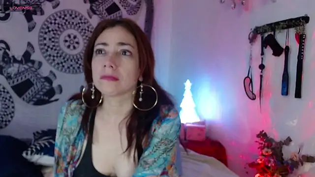 Eve Blue77 online show from December 2025 02:40:02 AM