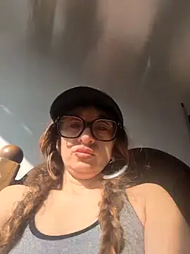 Snapshot of xgabyenlalunax chatting on February 2025 04:20:02 PM xgabyenlalunax online show from February 2025 04:20:02 PM