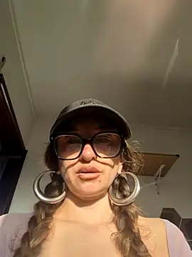 Snapshot of xgabyenlalunax chatting on March 2025 04:35:02 PM xgabyenlalunax online show from March 2025 04:35:02 PM