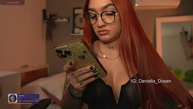 DaniDusan  online show from January 2025 09:47:01 PM