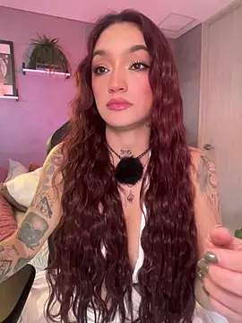 DaniDusan  online show from February 2026 07:06:02 PM