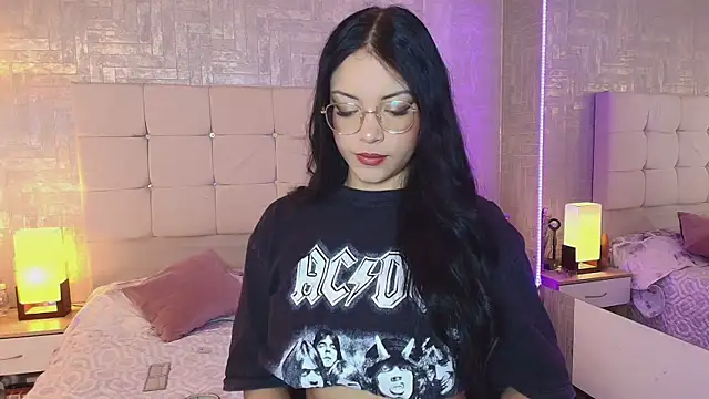 Baby Venuss online show from February 2025 03:44:02 AM