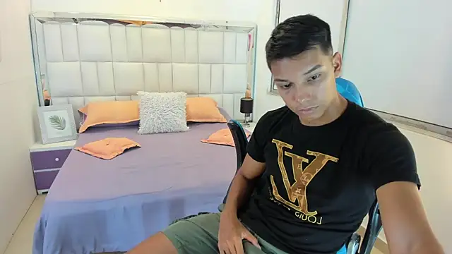 Edwin Blaz online show from September 2025 03:11:01 AM