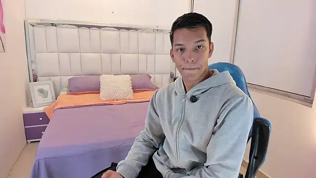 Edwin Blaz online show from October 2025 05:07:02 AM