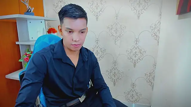 Edwin Blaz online show from October 2025 09:00:02 PM
