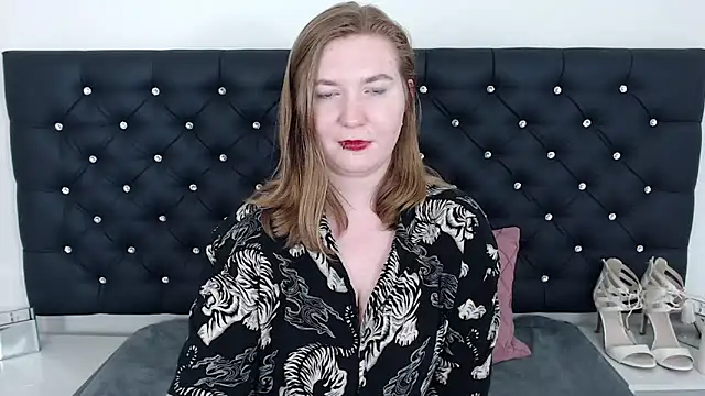 LaraDream online show from February 2025 07:58:02 AM