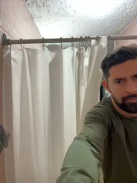 Snapshot of speedyg16 chatting on December 2024 08:23:02 AM speedyg16 online show from December 2024 08:23:02 AM