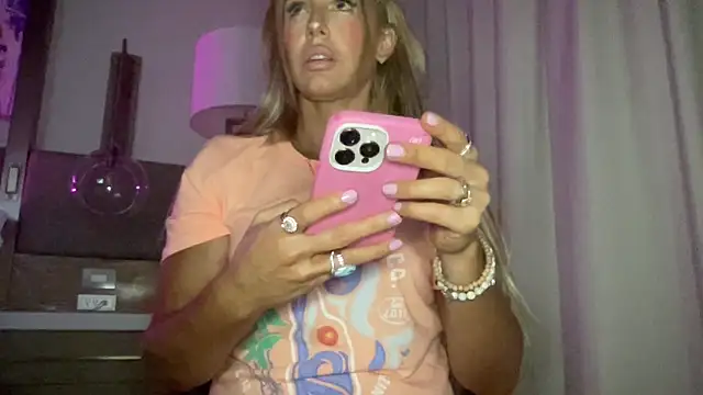 Fitnessbabe69 online show from December 2024 08:09:02 AM