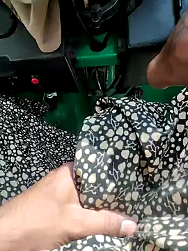 Snapshot of Kolkata___Boy chatting on December 2024 03:54:02 AM Kolkata Boy online show from December 2024 03:54:02 AM