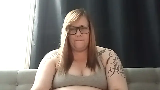 Snapshot of LIL_NELLI chatting on October 2025 07:36:03 AM LIL NELLI online show from October 2025 07:36:03 AM